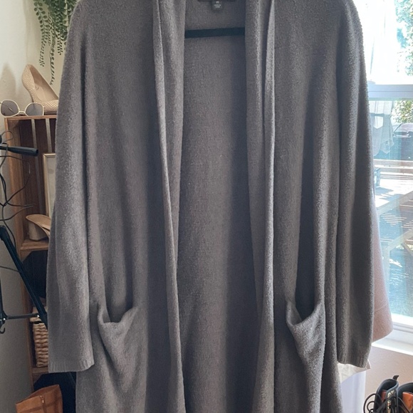 EUC, Barefoot Dreams Bamboo Chic Lite cardigan, Mocha XS, MSRP $178  - Picture 4 of 9